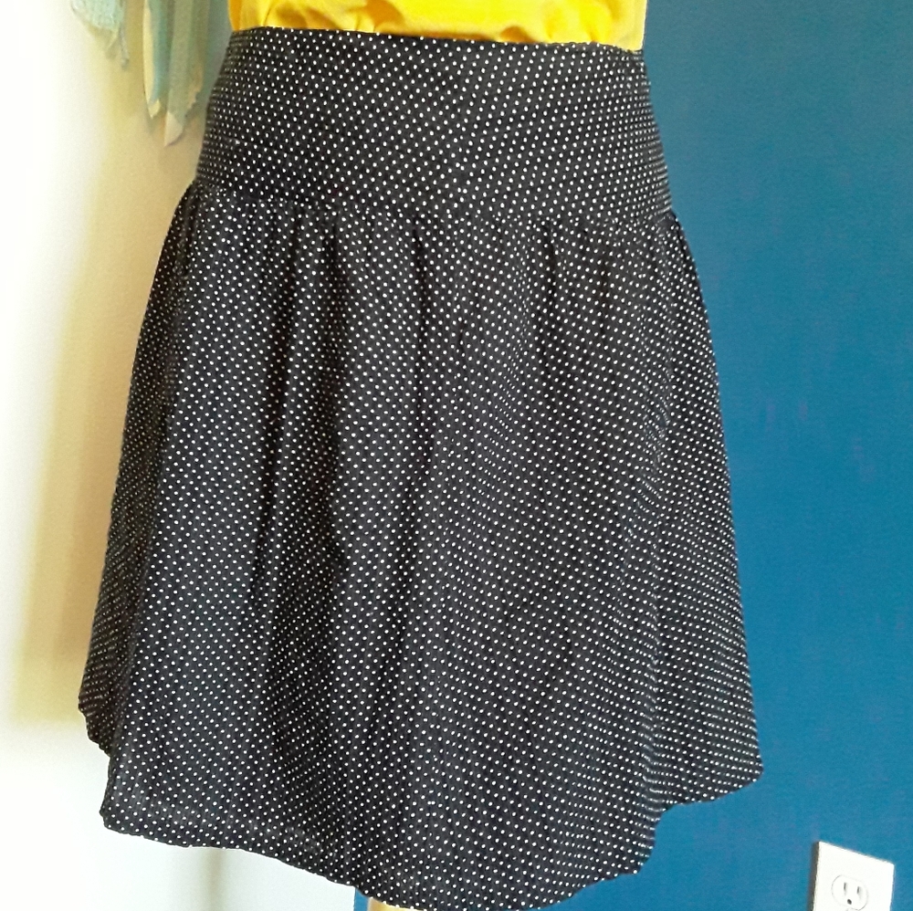 🔥Willi Smith B&W pokadot skirt